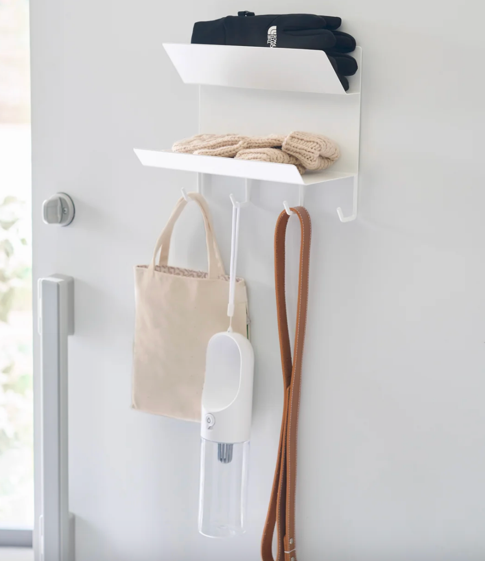 Magnetic Entry Rack
