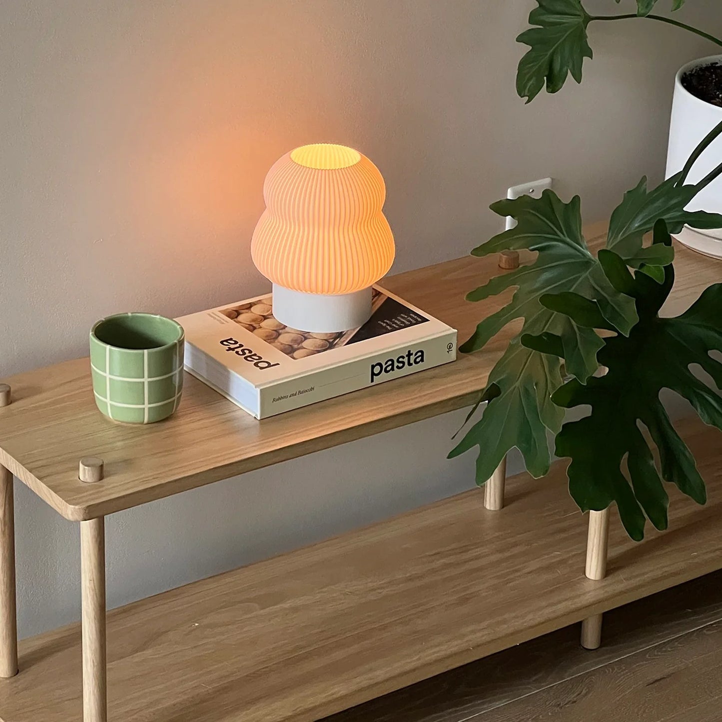 Nella Poly Lamp