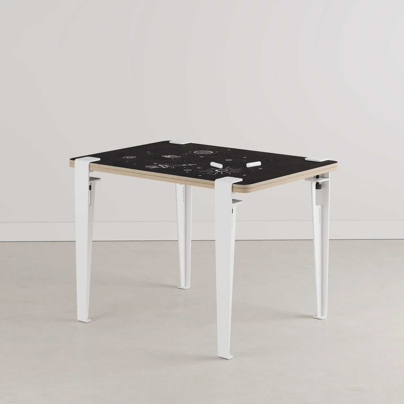 Tip Toe Kids Desk Rose Legs